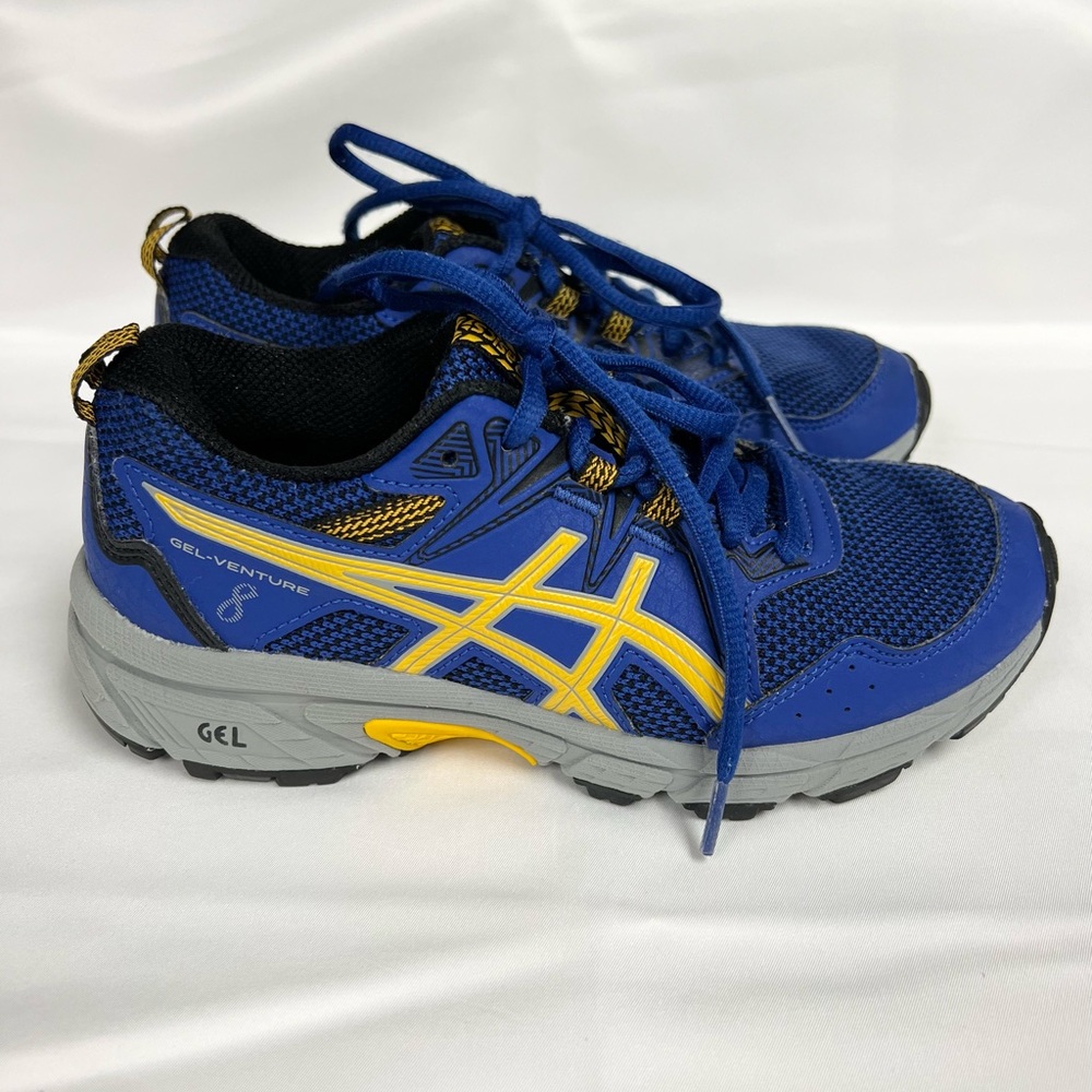 Boys ASICS Gel Venture Size 2 Blue & Orange